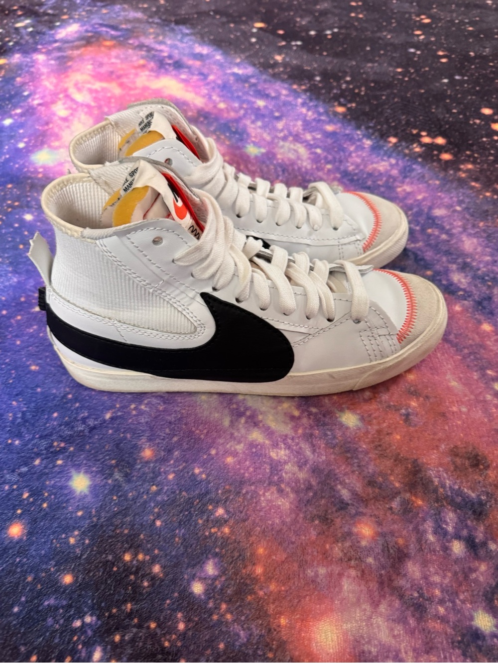 Nike Blazer Mid 77 Shoes White w/Black Swoosh Vintage Retro Style Men's Size 11